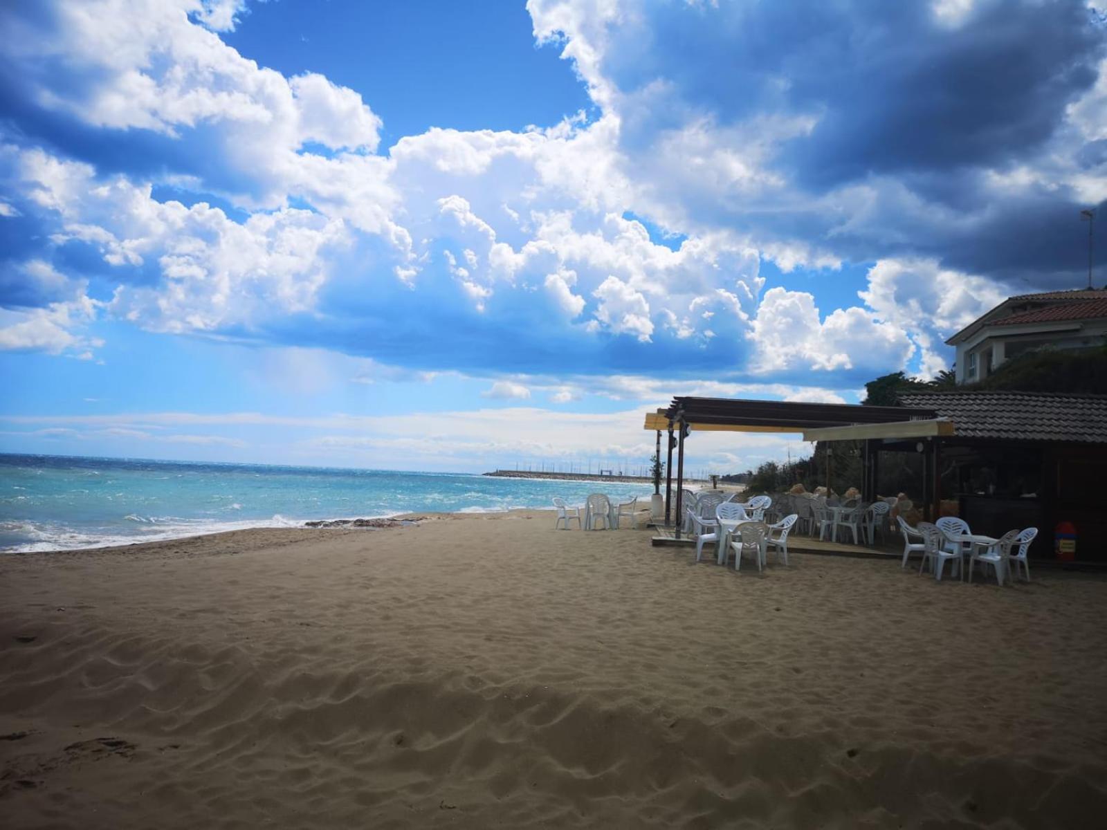 Encantador Apto En La Playa Комарруга Экстерьер фото
